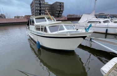 Süsses Motorboot - Bremen Überseestadt - Foto 25