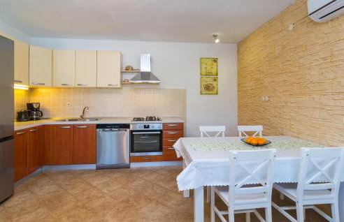 Two-Bedroom Holiday Home In Zastrazisce - Foto 4