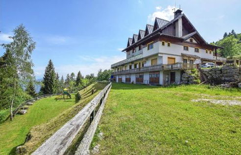 Gorgeous Apartment In Lamon With Wifi - Foto 1