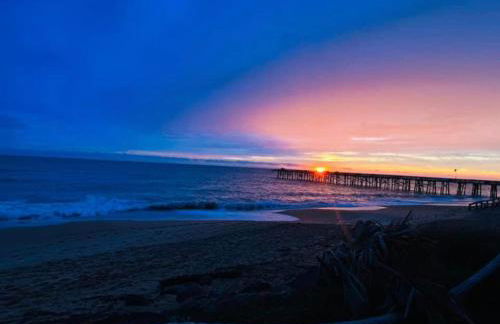 Flagler Beach Ocean Front Villa w/ Lg. In ground Pool-5-6Br/4Bth& attached apt - Photo 5