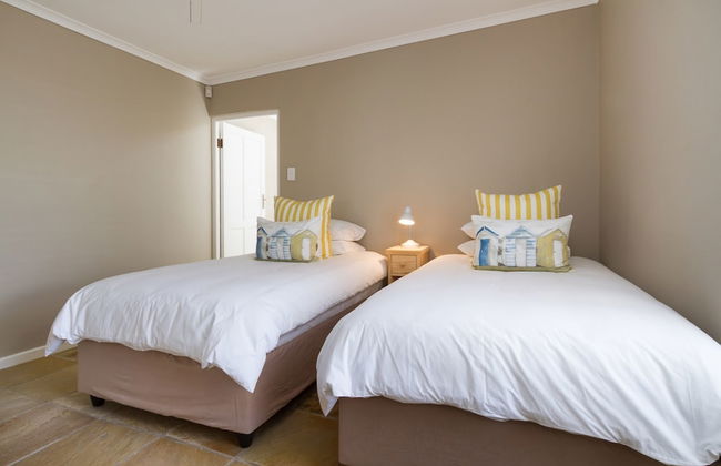 Fin Whale Beach House - Foto 8