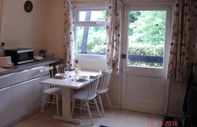 Broxbourne Riverside Chalets - Foto 9