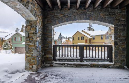 Newly Built Updated 3 Bed 2 and a half bath Creekhouse at Snowcrk Resort 1463 Amazing Mountain Views - Photo 53