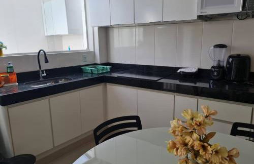 Apt B com ar tv smart e garagem - Foto 21