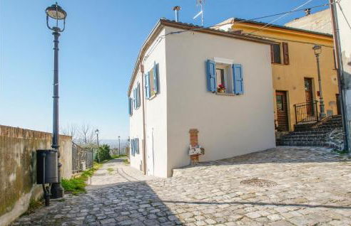 Amazing Home In Belvedere Fogliense - Foto 8