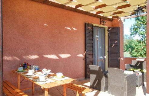 Cozy Home In Cappone Di Vallefoglia - Foto 13