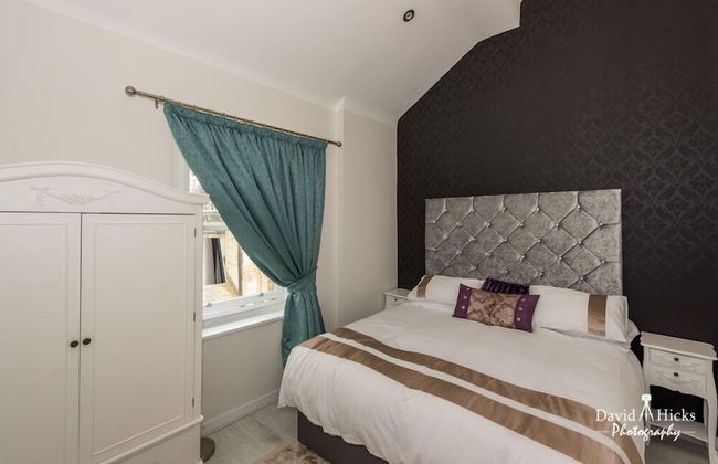 Union Bank Apartments - Photo 12