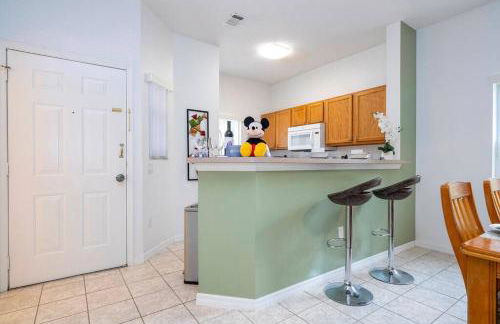 Cozy 3Bed Townhome 8 Miles from Disney 1123 - Foto 33