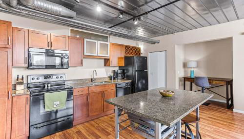 6 Modern Apts - 12 Beds w Parking - Near Kerrytown - Foto 4