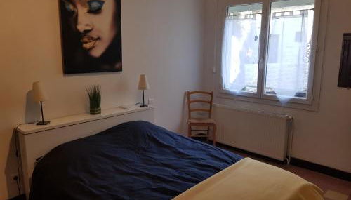 Les Pieds dans l'eau - Foto 3