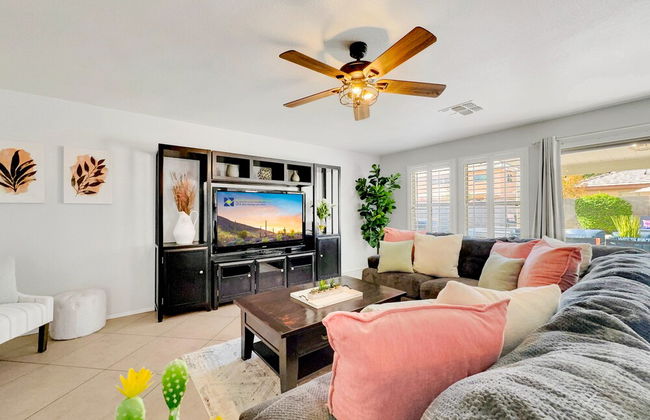 La Pryor Gilbert - Photo 15