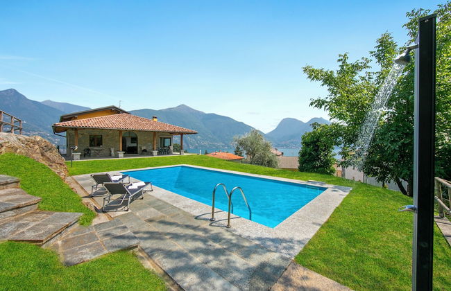 Villa Louise - Foto 1