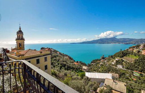 3 Bedroom Gorgeous Apartment In Zoagli - Foto 1