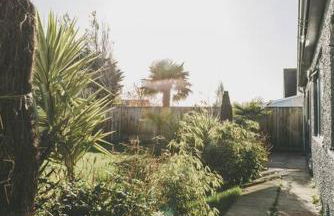 Architect designed spacious five bed house by sea - Foto 6