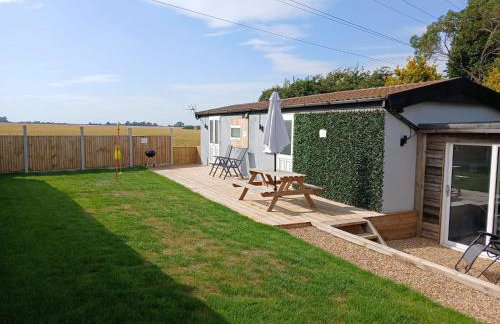 The Sunset "with private Hot tub" - Foto 8