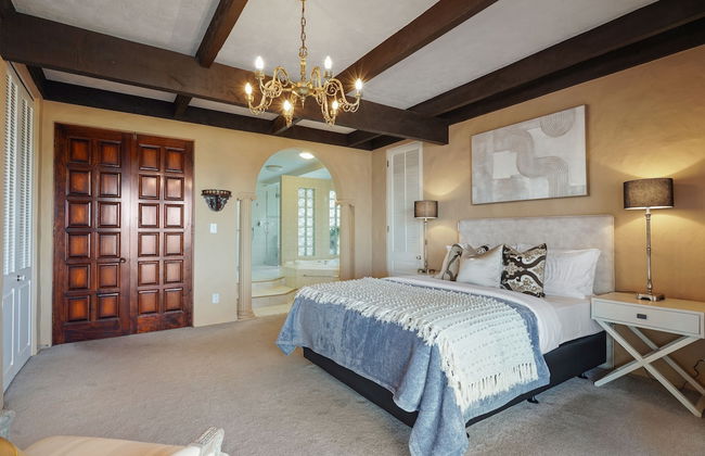 Magnificent Beachfront Mansion - Pool - Foto 16