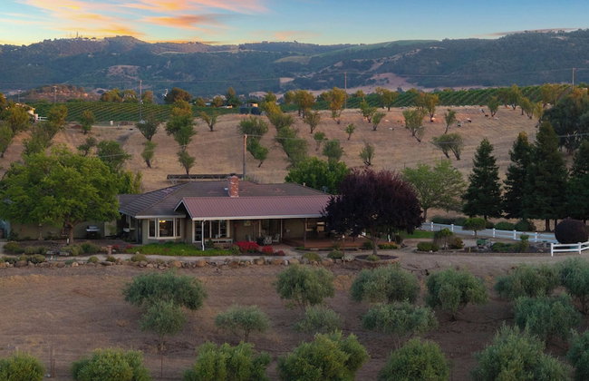 4.5 Acre Secluded Ranch w Panoramic Views • Fire Pit Olive Ranch by AvantStay - Foto 139