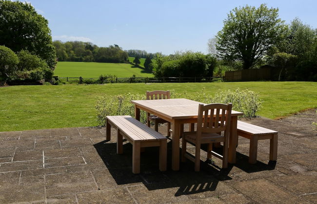 Charming Cottage for 10 in Heart of South Downs - Photo 4