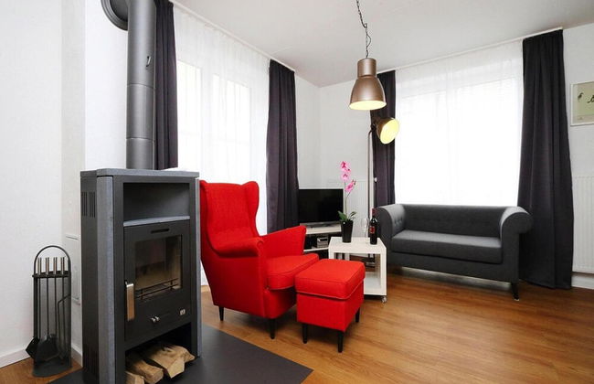 Apartment in Lissendorf With Garden Oasis - Photo 4