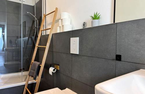 HolidayHome Apartments l Spacious Luxury Apartment in Prenzlauer Berg - Photo 9