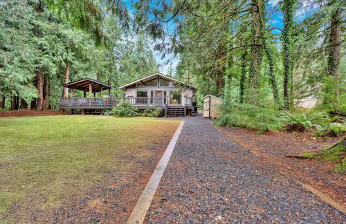 Chalet Seraphina - Cozy Pet Friendly Hot tub - Photo 5