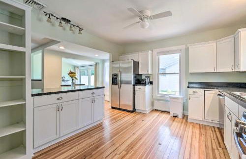 Downtown Retreat with Grill, Fire Pit and Wet Bar - Foto 8