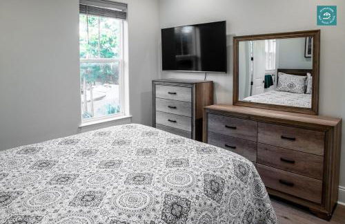 R3 at Inlet Beach with Pool Access and EV Connector - Walk to Beach - Photo 32