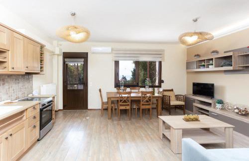 TwinStars apartment with courtyard and view - Foto 5