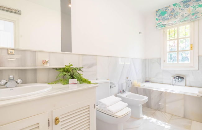 Cortijo Villa Padierna El Lago - Photo 25