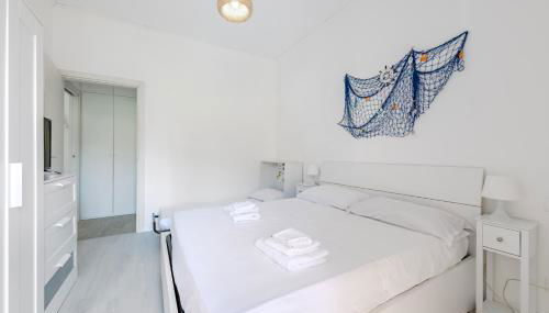 Beach 5 minutes away - Comfort Free Wifi & AC - Foto 5, towels, wardrobe