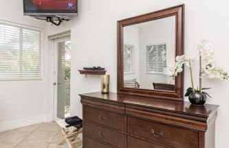 Oceanfront Luxury Villa 5Bedroom and 4Bath Beach Access - Photo 4