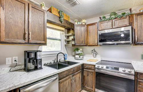 12 Mi to Dtwn Savannah Remodeled Family Getaway! - Foto 2