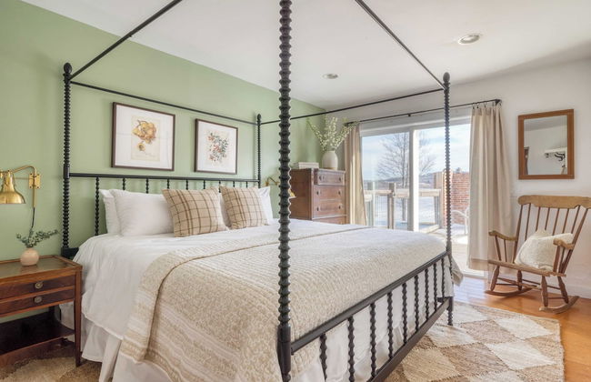 River House by Avantstay Historic & Secluded Estate on the Hudson River w/ Pool Sleeps 24! - Foto 33