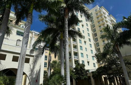 Luxury Oasis Suite - Photo 40