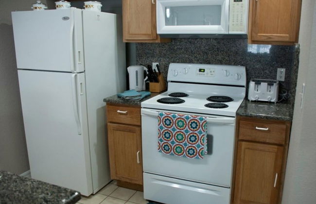 Venetian Bay #103 - Three Bedroom Townhome - Photo 7