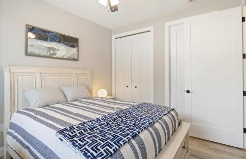 Lakefront Topsider Condo w/ Boat Slip, 2 Pools & Large Deck - Foto 33