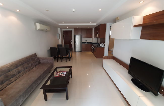 Jomtien Beach Penthouses - Photo 47