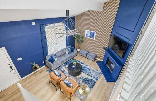 Luxury Living w Backyard Pool Oasis 5BD 3BA - Foto 8