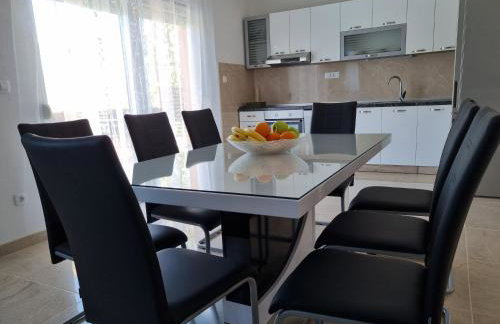 Apartment Gajo with swimming pool near Split - Photo 29