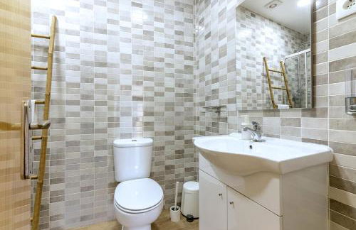 Very Sunny apartment with large balcony 3rd floor - Foto 29