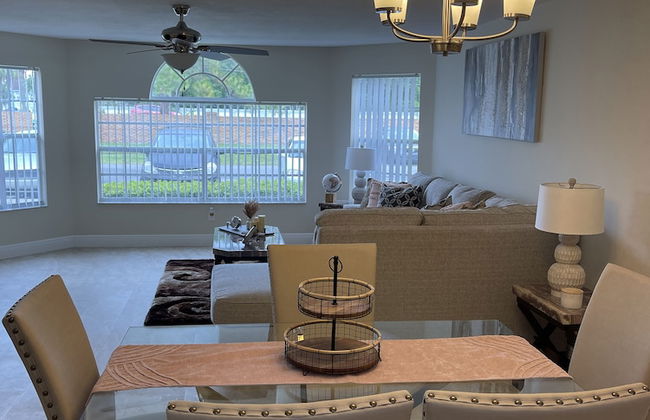 LOVELY LUXURY APARTMENT CLOSE DISNEY - Foto 9