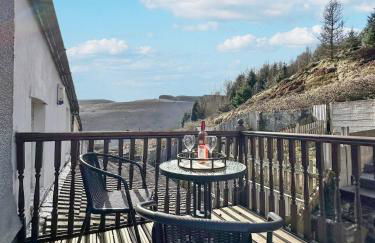 3 bed home in Tonypandy with Balcony View Room - Foto 32