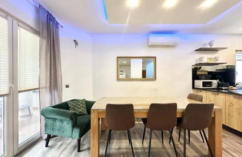 Villa Andrijana - Exclusively Yours - Family Getaway with Private Pool - Photo 16