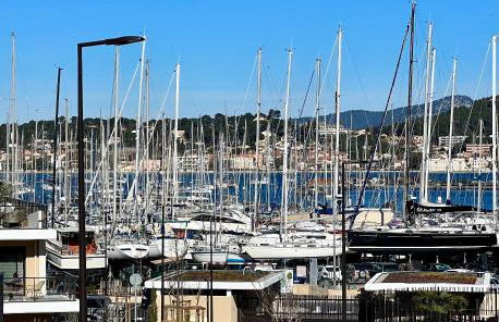 L'apart'83 - T2 classé 5 étoiles - Belle vue sur la baie du Lazaret - Foto 4