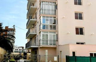 Apartamento playa Muchavista de 3 hab y piscina - Foto 2