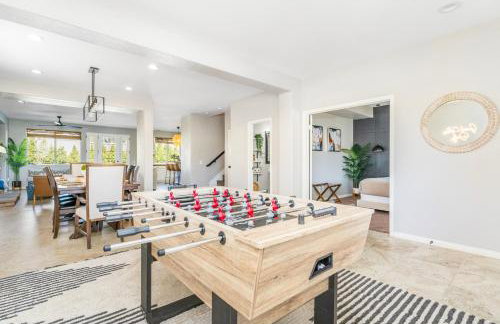 GAMEROOM, King Beds, Movie Projector, Heated Saltwater Pool, Golf and Games! - Foto 10