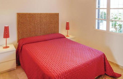 1 Bedroom Nice Apartment In Mezquitilla - Photo 12