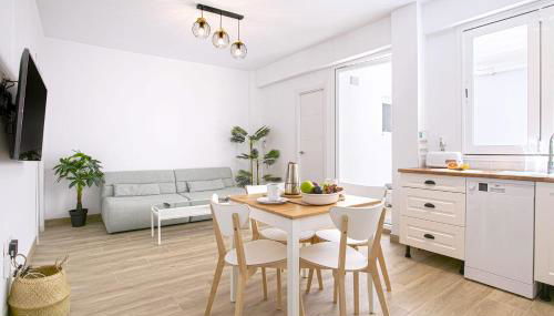 Precioso apartamento con Patio - Photo 5