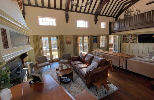 WOW New Spectacular Franconia Home - history - views - fire pit - hot tub - pool - grandeur - MUST SEE - Foto 17