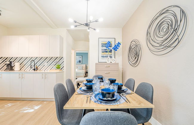 TWO Bedroom Apartment - Photo 21